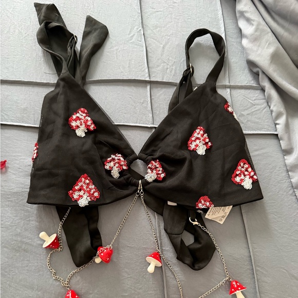 iHeartRaves Other - iHeartRaves Black and Red Mushroom Fit